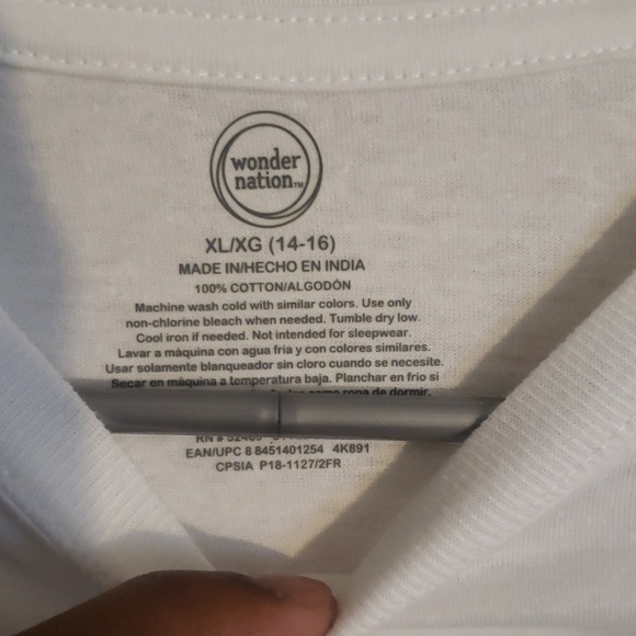 Shirts - Picture 2 of 5